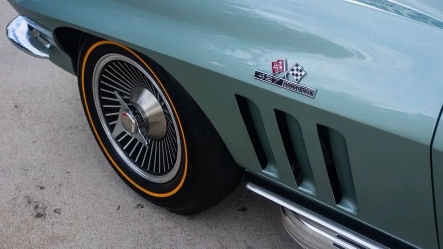1966 Chevrolet Corvette C2 - Image 19 of 20