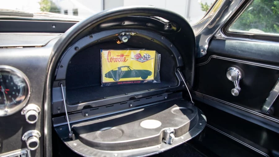 1966 Chevrolet Corvette C2 - Image 17 of 20