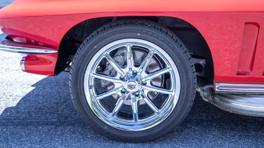 1966 Chevrolet Corvette C2 - Image 19 of 20