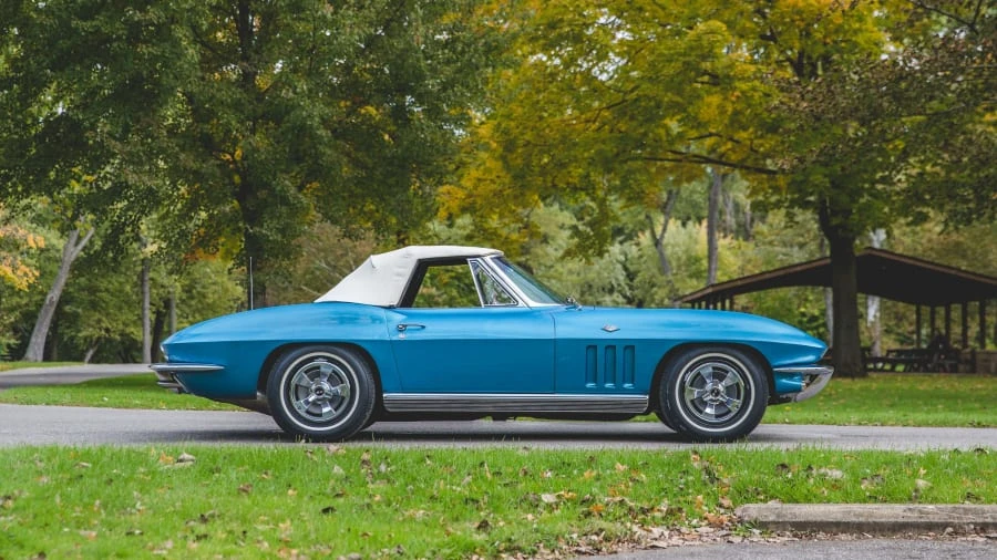 1966 Chevrolet Corvette C2 - Image 8 of 20