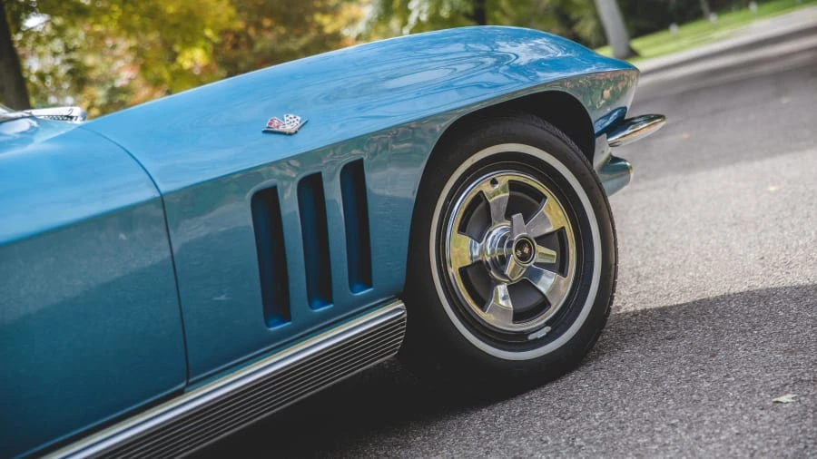 1966 Chevrolet Corvette C2 - Image 19 of 20