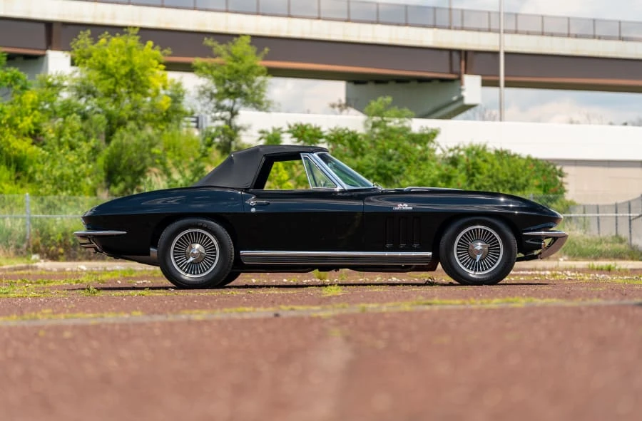 1966 Chevrolet Corvette C2 - Image 2 of 23