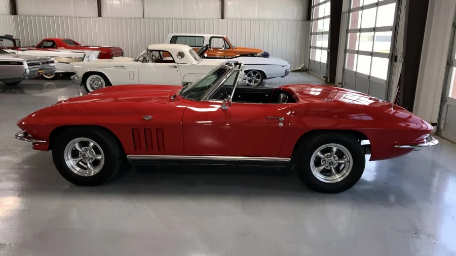 1966 Chevrolet Corvette C2 - Image 10 of 11