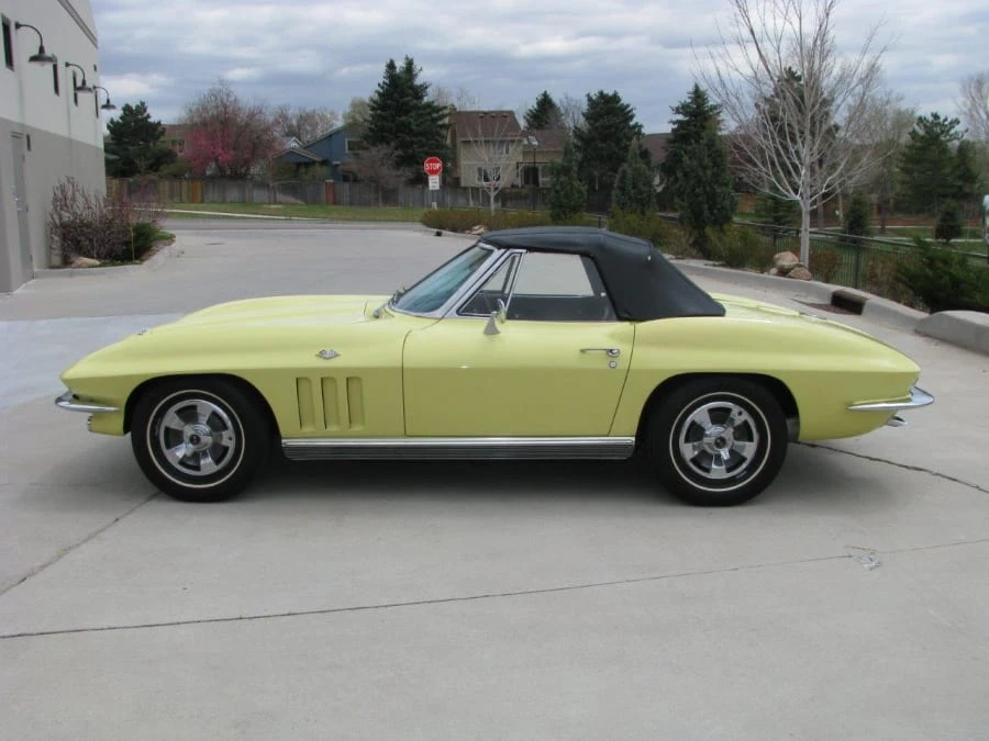 1966 Chevrolet Corvette C2 - Image 2 of 12