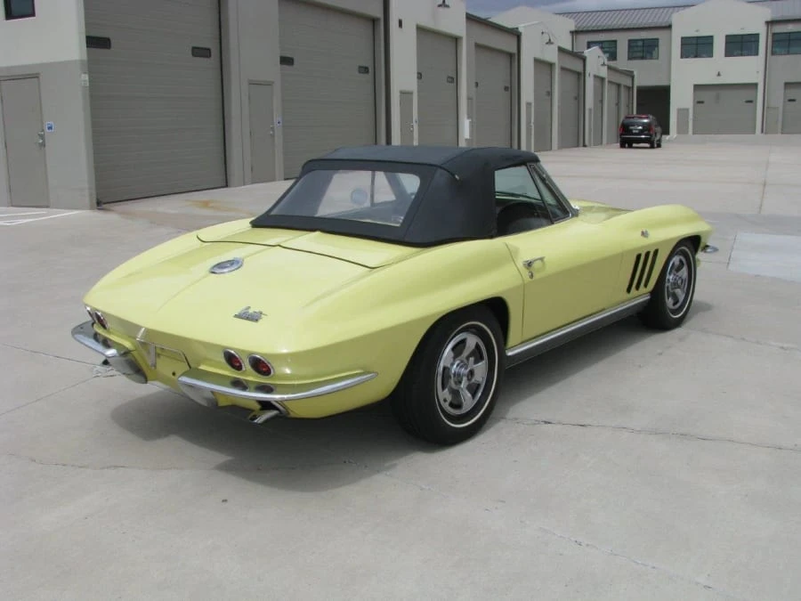 1966 Chevrolet Corvette C2 - Image 11 of 12