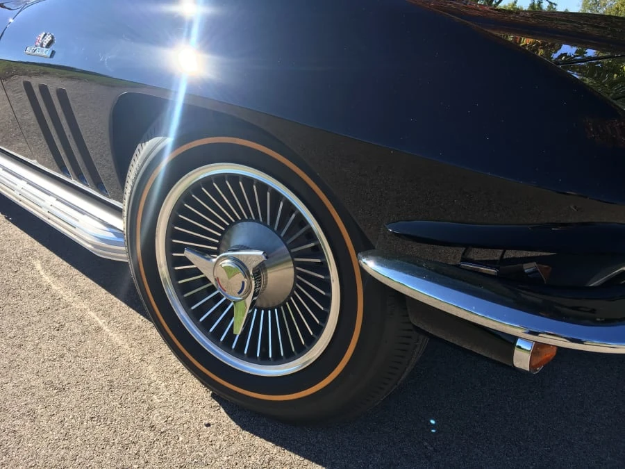 1966 Chevrolet Corvette C2 - Image 10 of 12