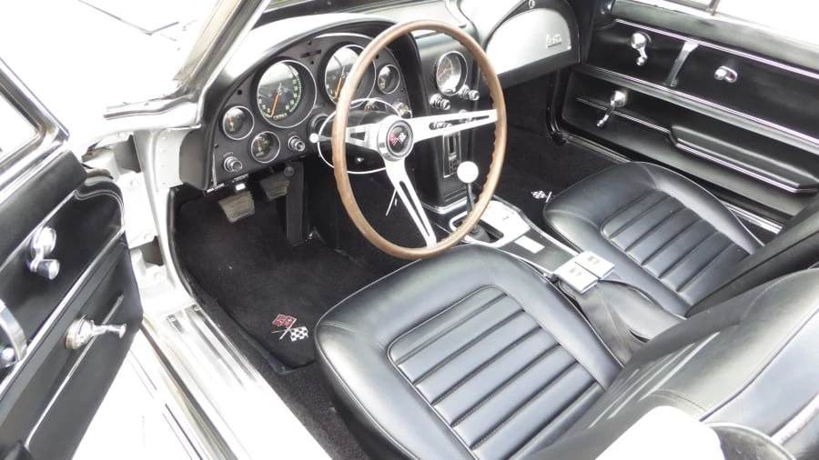 1966 Chevrolet Corvette C2 - Image 4 of 12