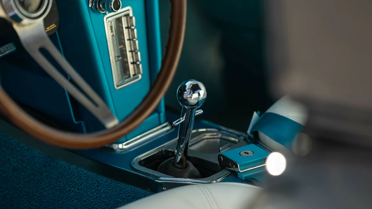 1966 Chevrolet Corvette C2 - Image 10 of 27