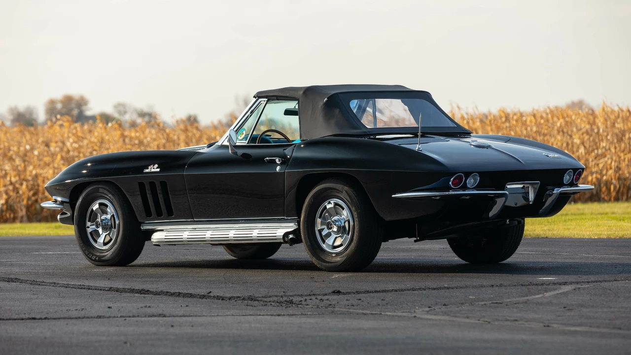 1966 Chevrolet Corvette C2 - Image 13 of 27