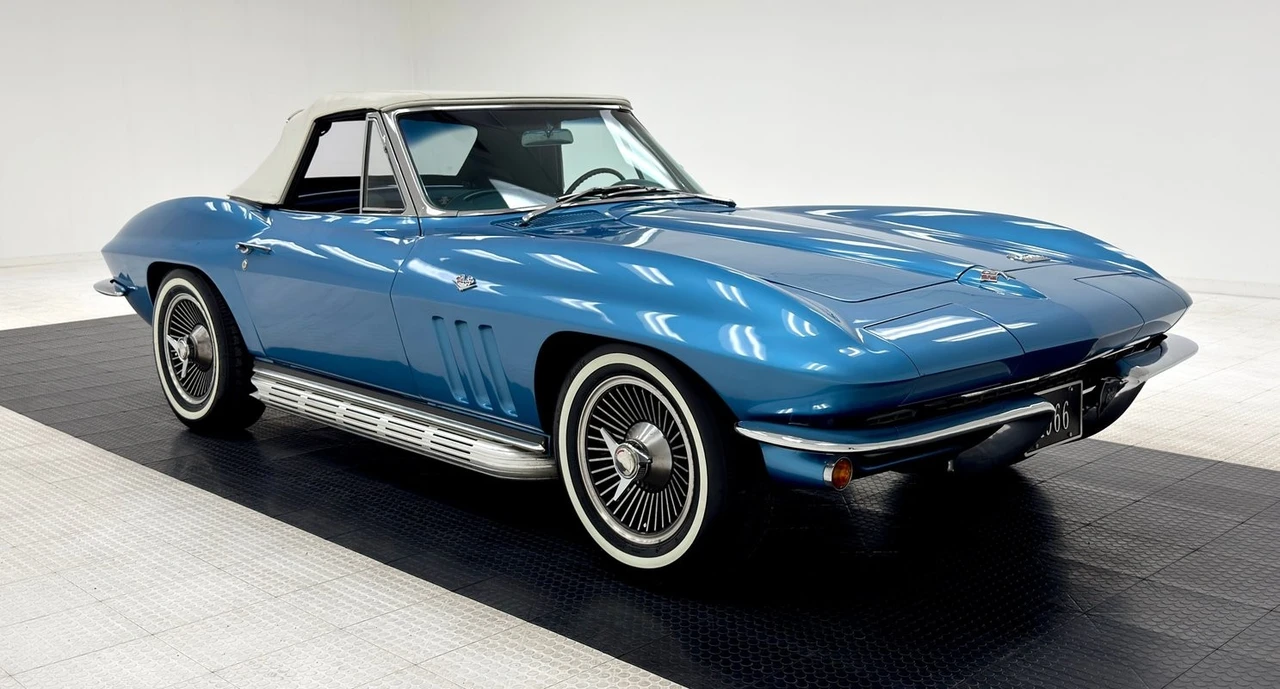 1966 Chevrolet Corvette C2 - Image 10 of 31