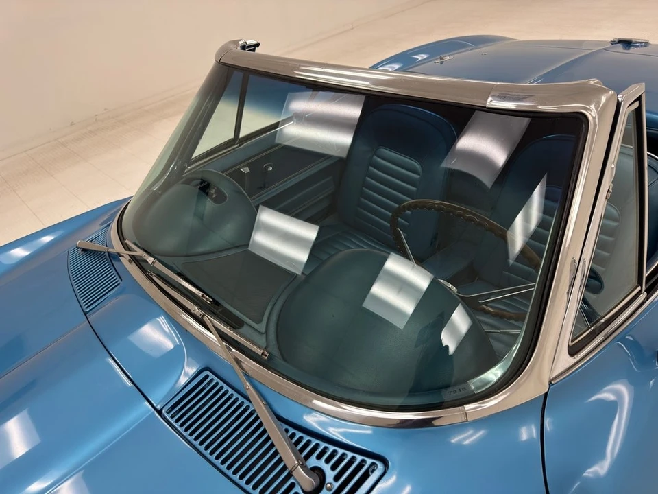 1966 Chevrolet Corvette C2 - Image 15 of 31