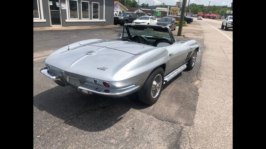 1966 Chevrolet Corvette C2 - Image 6 of 10