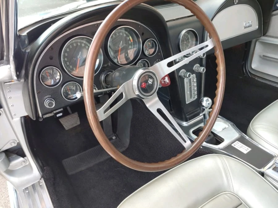 1966 Chevrolet Corvette C2 - Image 5 of 17