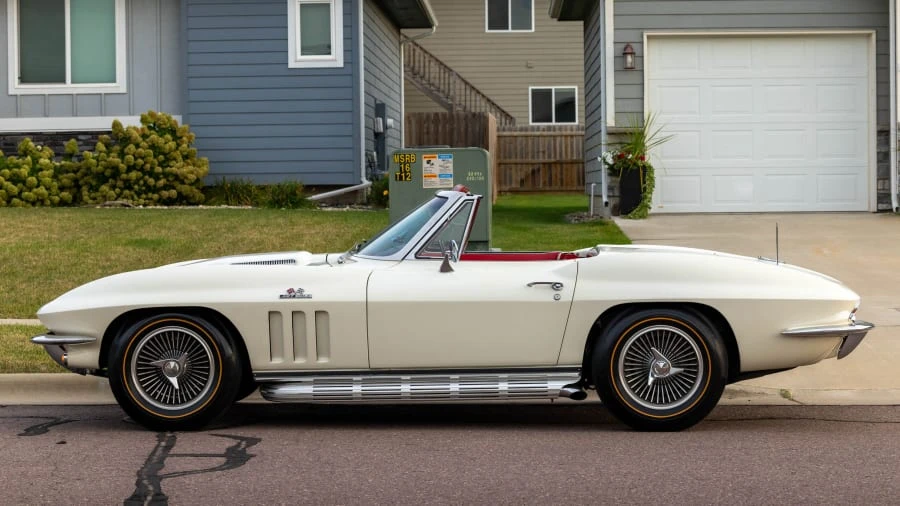 1966 Chevrolet Corvette C2 - Image 2 of 10