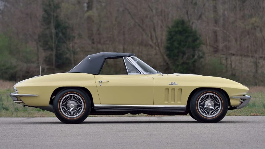 1966 Chevrolet Corvette C2 - Image 2 of 20