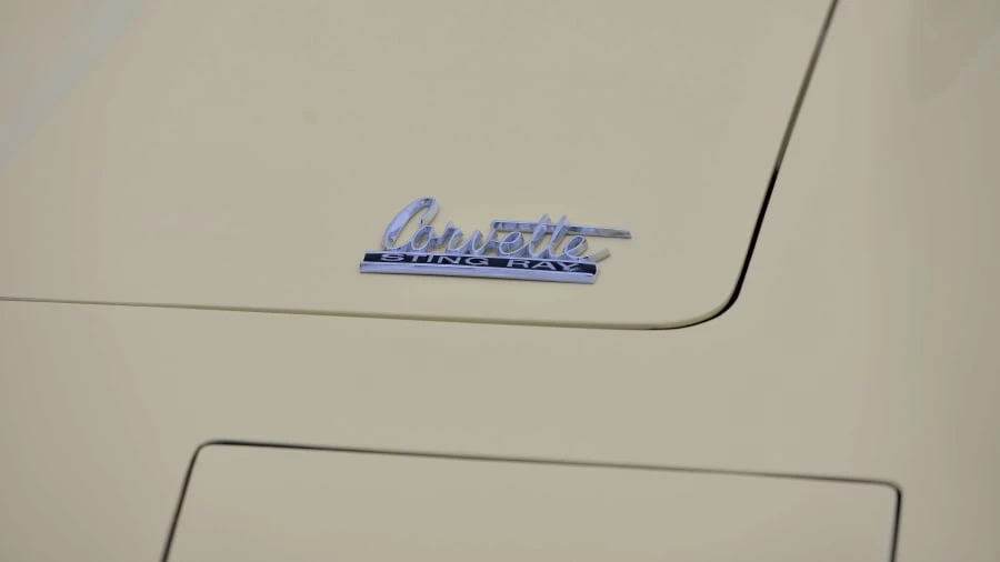 1966 Chevrolet Corvette C2 - Image 19 of 20