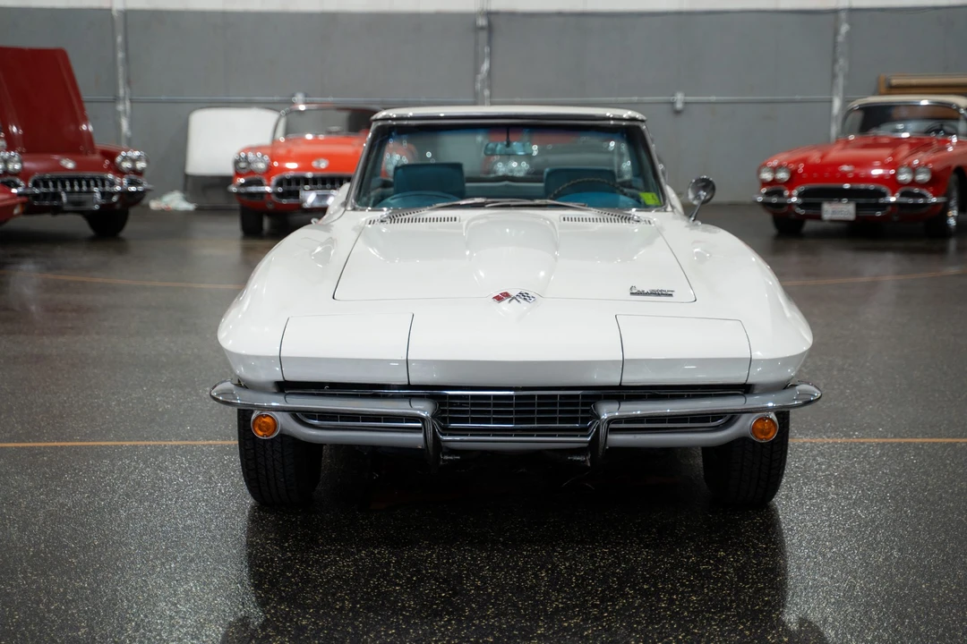 1966 Chevrolet Corvette C2 - Image 11 of 31