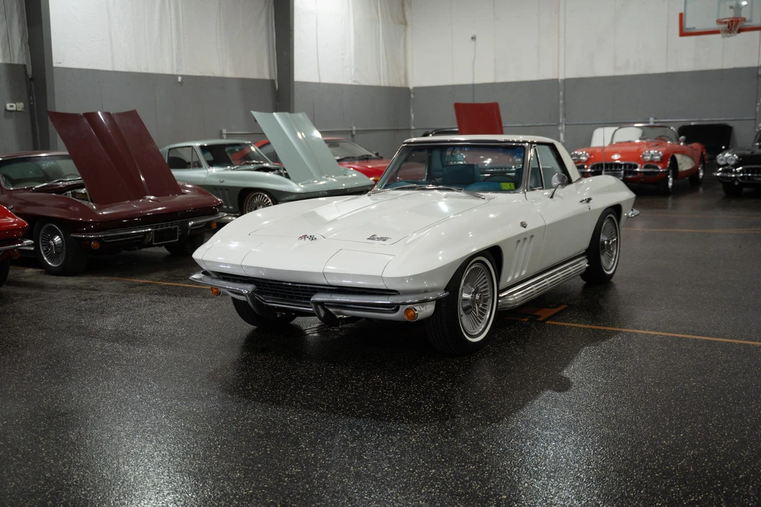1966 Chevrolet Corvette C2 - Image 8 of 31