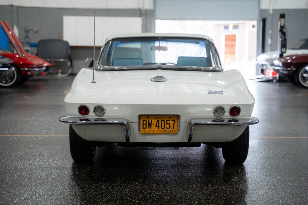 1966 Chevrolet Corvette C2 - Image 15 of 31