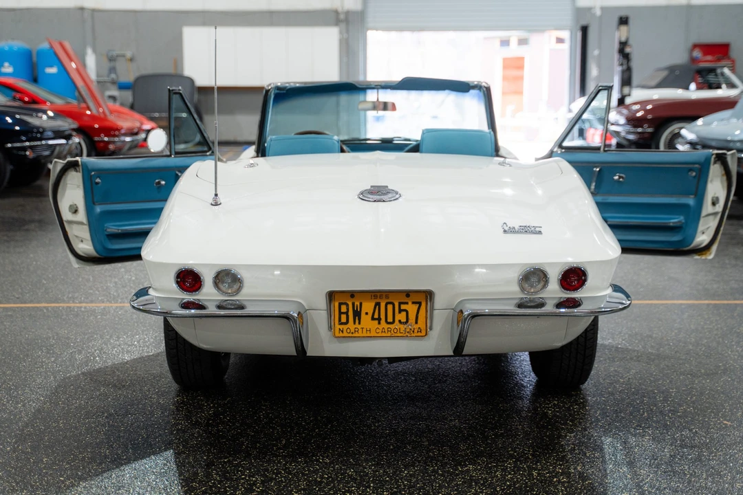 1966 Chevrolet Corvette C2 - Image 26 of 31