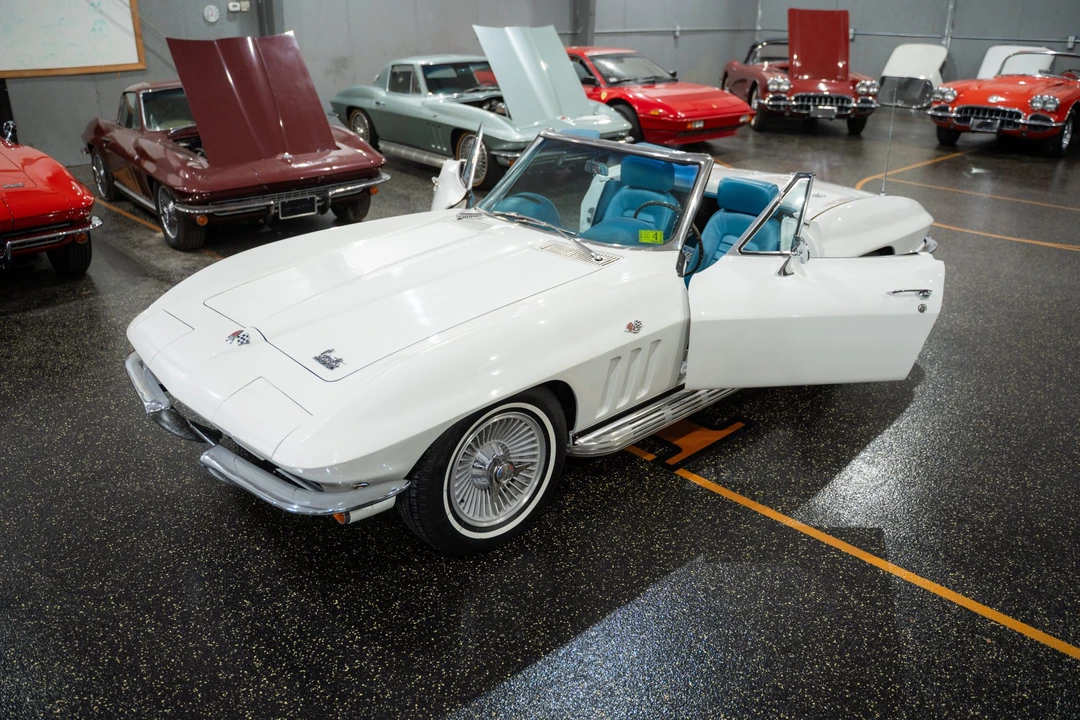 1966 Chevrolet Corvette C2 - Image 23 of 31