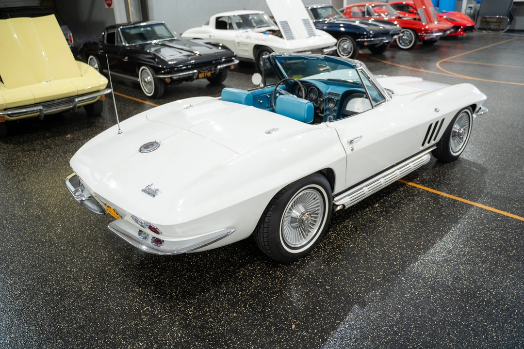 1966 Chevrolet Corvette C2 - Image 6 of 31