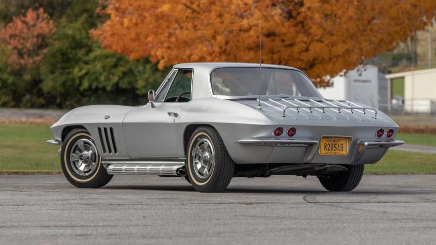 1966 Chevrolet Corvette C2 - Image 13 of 24