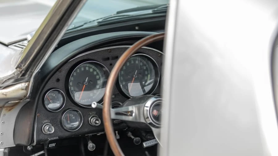 1966 Chevrolet Corvette C2 - Image 17 of 24