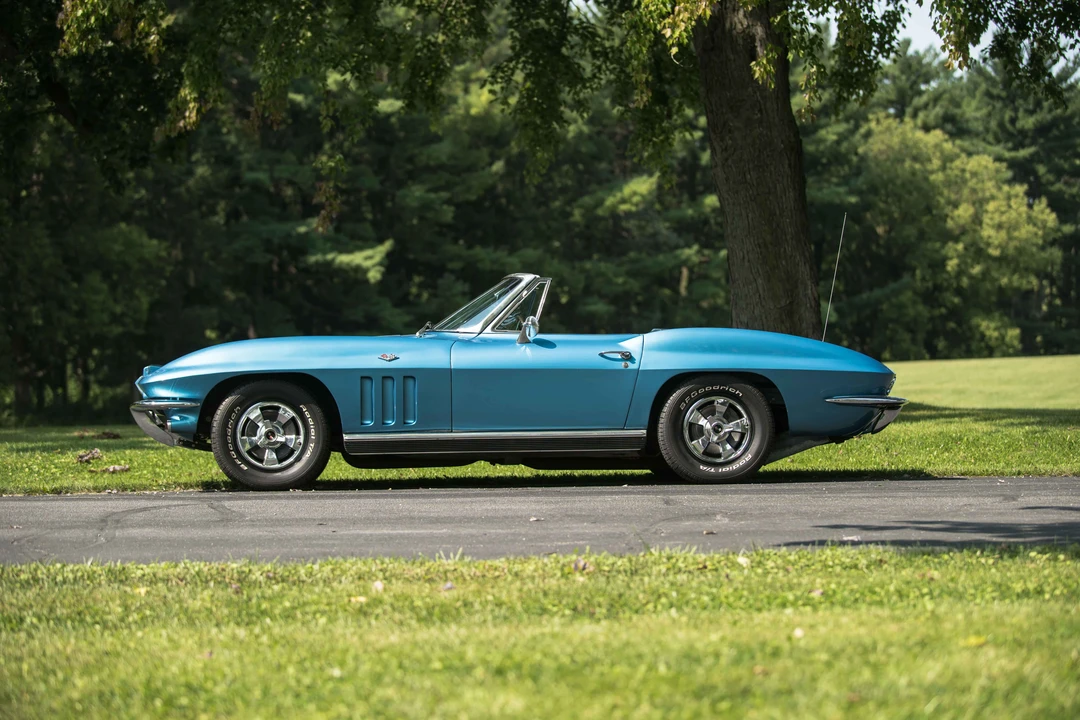1966 Chevrolet Corvette C2 - Image 11 of 31