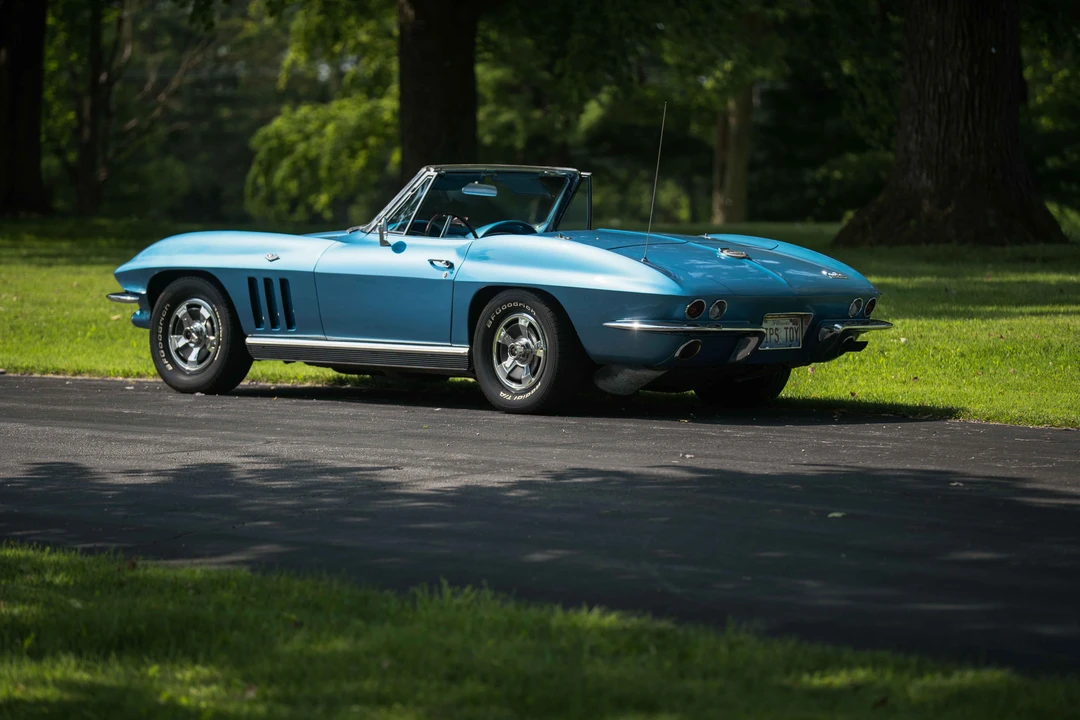 1966 Chevrolet Corvette C2 - Image 12 of 31