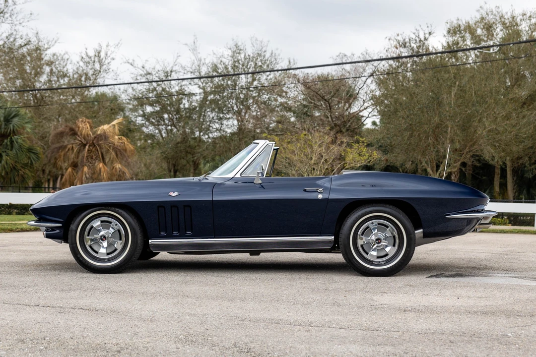 1966 Chevrolet Corvette C2 - Image 3 of 31