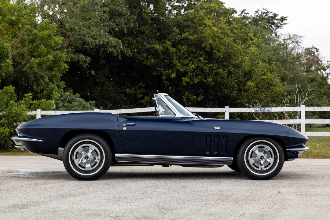 1966 Chevrolet Corvette C2 - Image 8 of 31