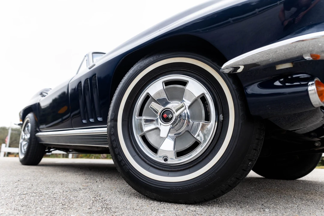 1966 Chevrolet Corvette C2 - Image 30 of 31