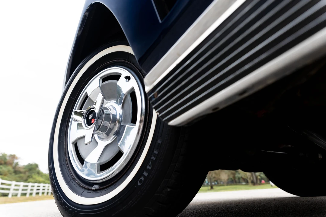 1966 Chevrolet Corvette C2 - Image 15 of 31