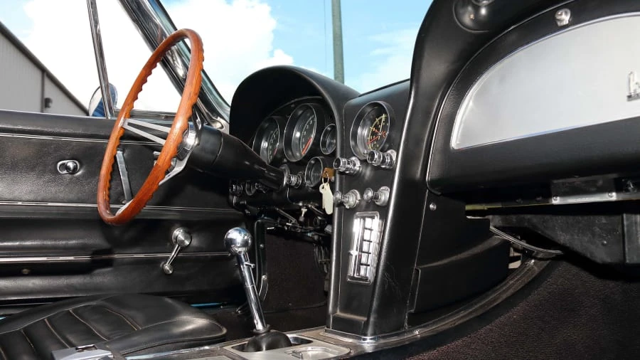1966 Chevrolet Corvette C2 - Image 19 of 27