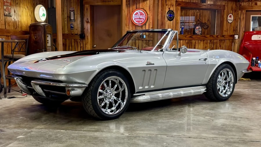 1966 Chevrolet Corvette C2 - Image 5 of 31