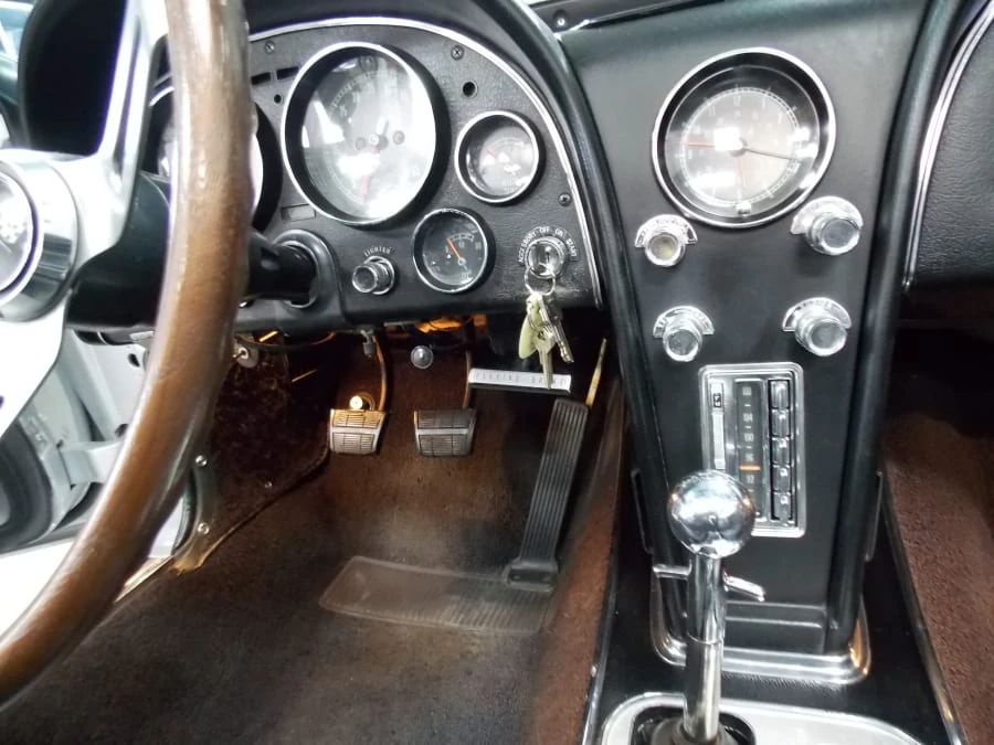 1966 Chevrolet Corvette C2 - Image 6 of 9