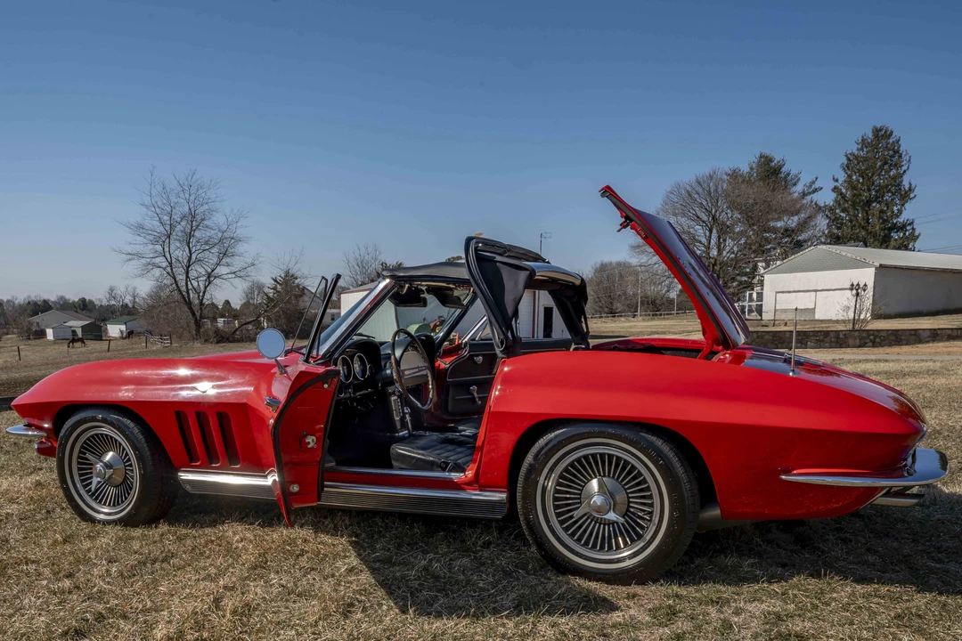 1966 Chevrolet Corvette C2 - Image 16 of 31