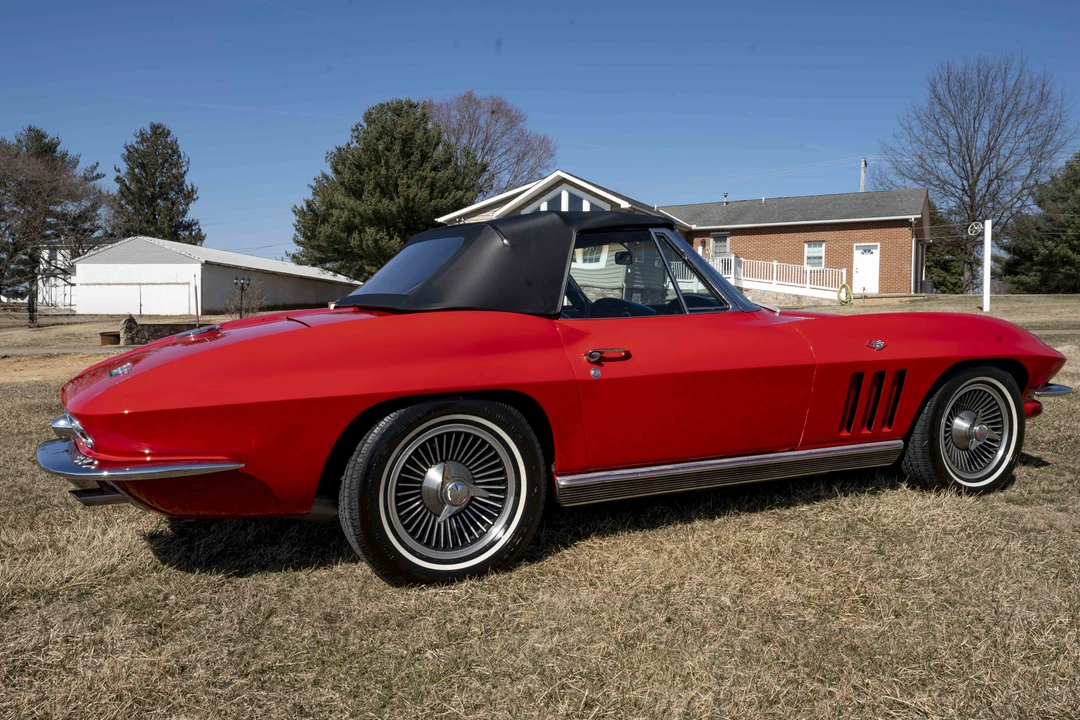 1966 Chevrolet Corvette C2 - Image 7 of 31
