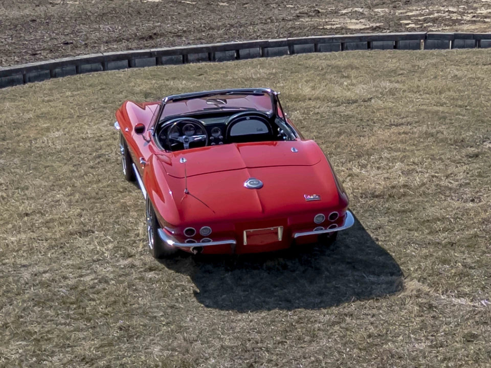 1966 Chevrolet Corvette C2 - Image 24 of 31
