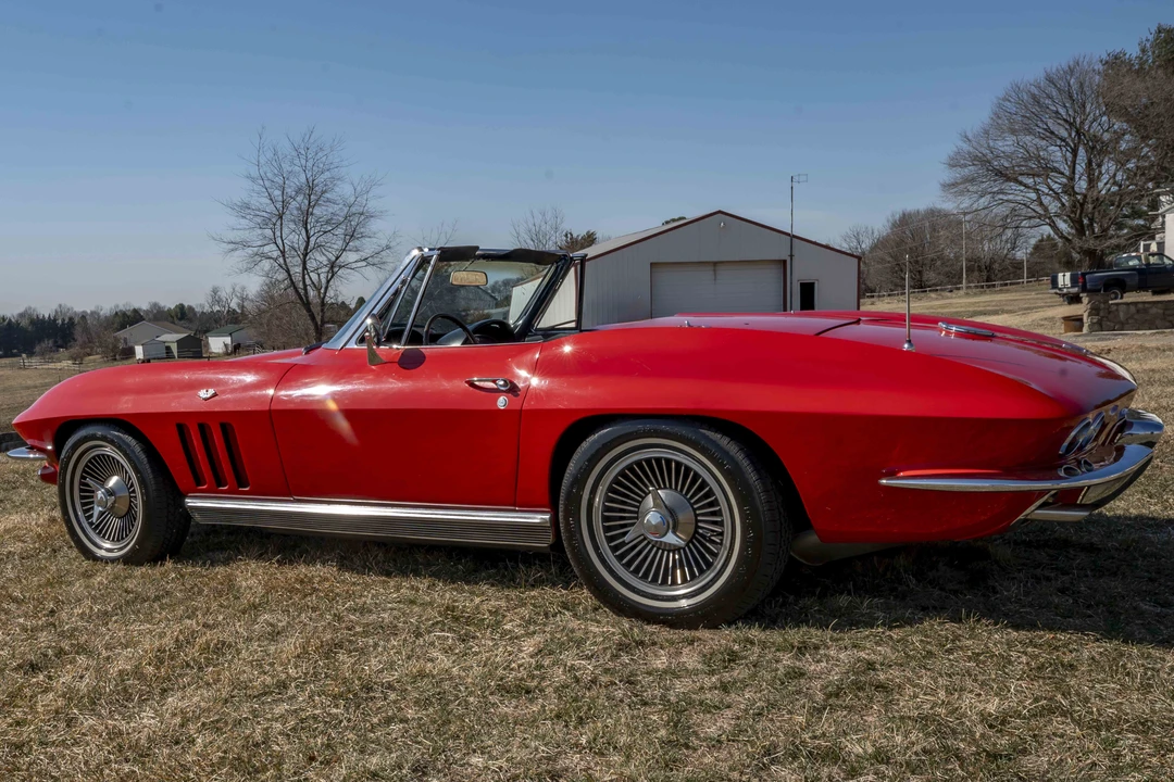 1966 Chevrolet Corvette C2 - Image 3 of 31