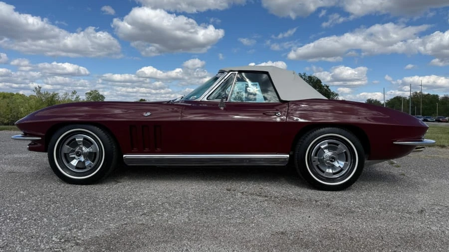 1966 Chevrolet Corvette C2 - Image 2 of 11