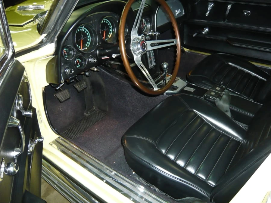 1966 Chevrolet Corvette C2 - Image 8 of 19