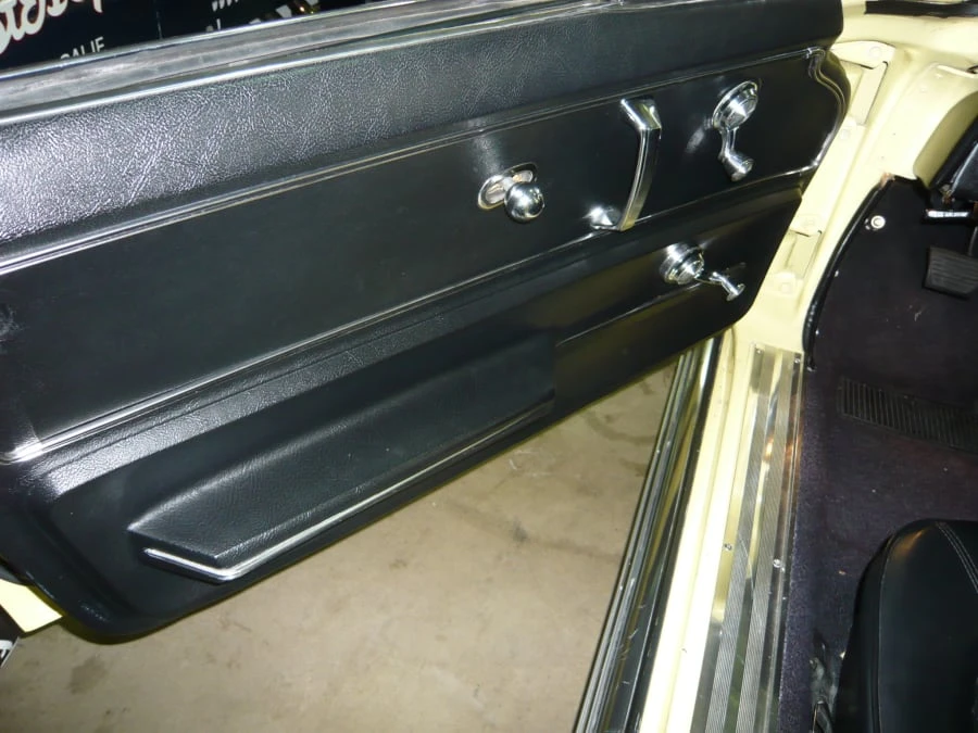 1966 Chevrolet Corvette C2 - Image 17 of 19