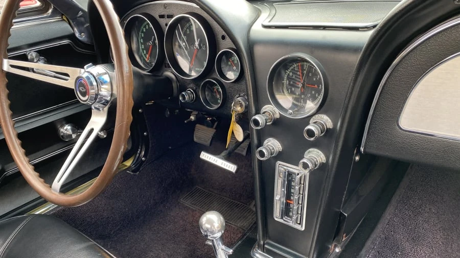 1966 Chevrolet Corvette C2 - Image 15 of 22