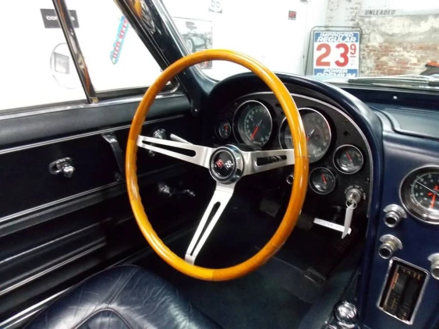 1966 Chevrolet Corvette C2 - Image 6 of 12