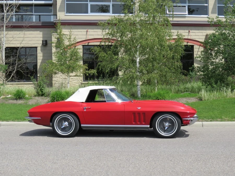 1966 Chevrolet Corvette C2 - Image 8 of 12