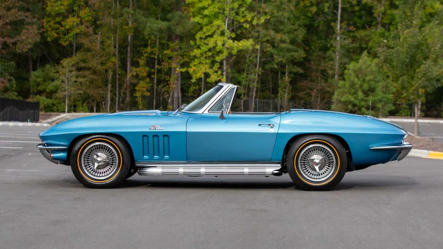 1966 Chevrolet Corvette C2 - Image 8 of 21