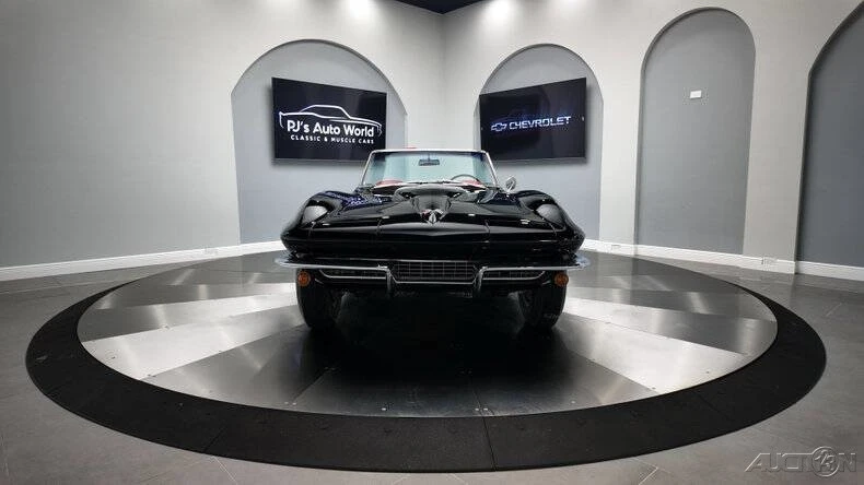 1966 Chevrolet Corvette C2 - Image 8 of 24