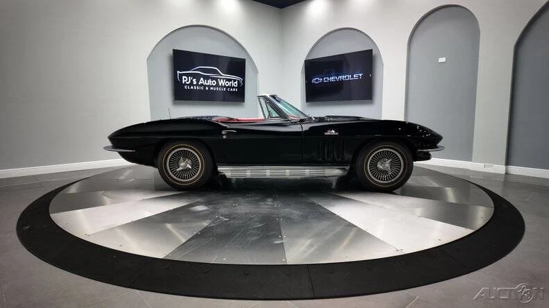 1966 Chevrolet Corvette C2 - Image 5 of 24